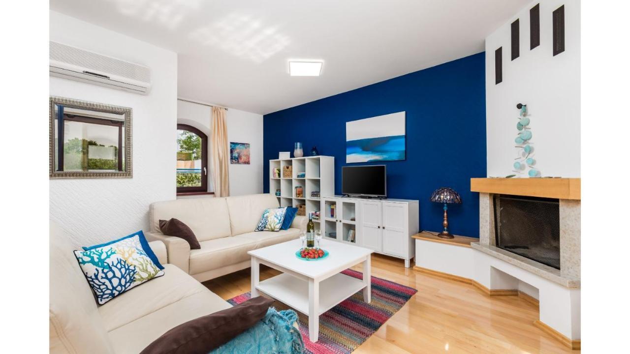 Holiday Home Bellavista Tar-Vabriga Bagian luar foto