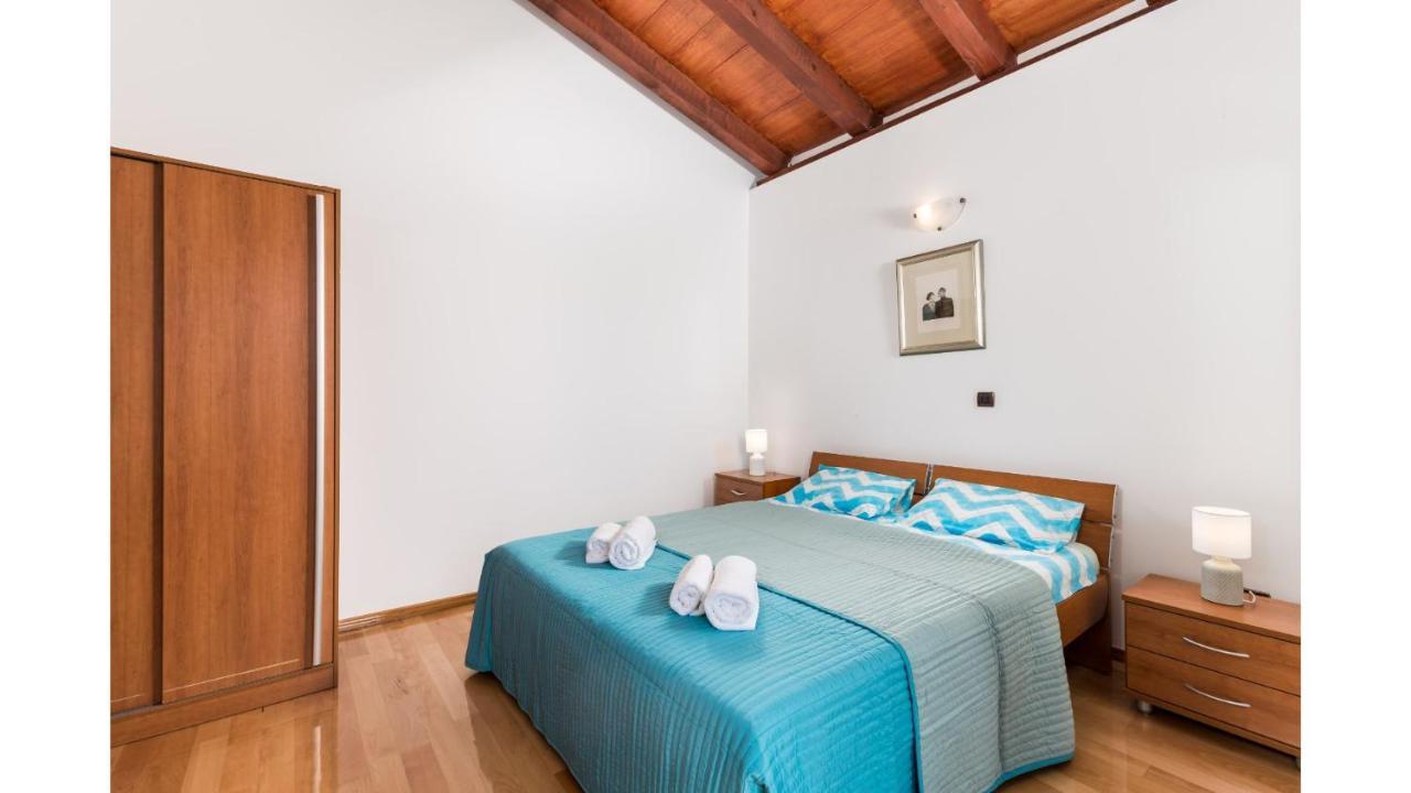 Holiday Home Bellavista Tar-Vabriga Bagian luar foto