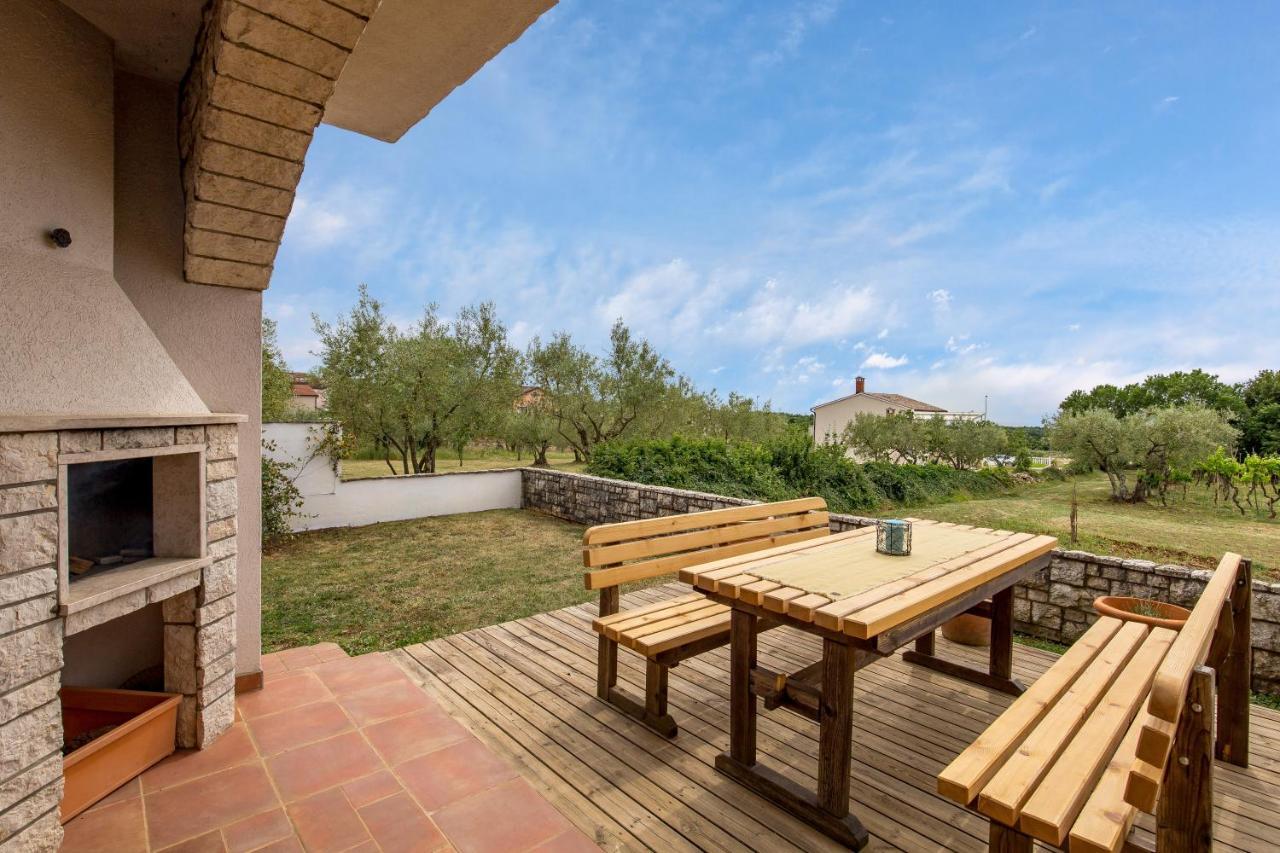 Holiday Home Bellavista Tar-Vabriga Bagian luar foto